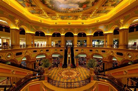 luxury casino macau